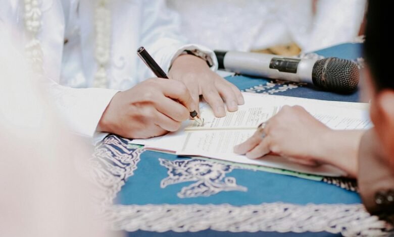 email registry and monitoring logs